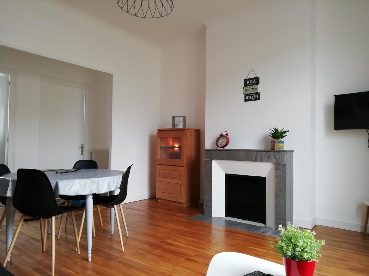 Appartement 1-6 Pers Situe Entre Les Ponts Saumur Exterior foto