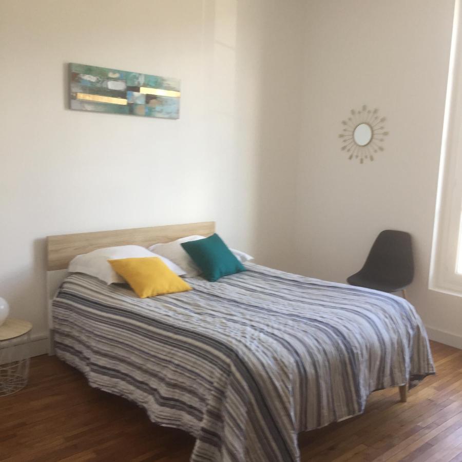 Appartement 1-6 Pers Situe Entre Les Ponts Saumur Exterior foto