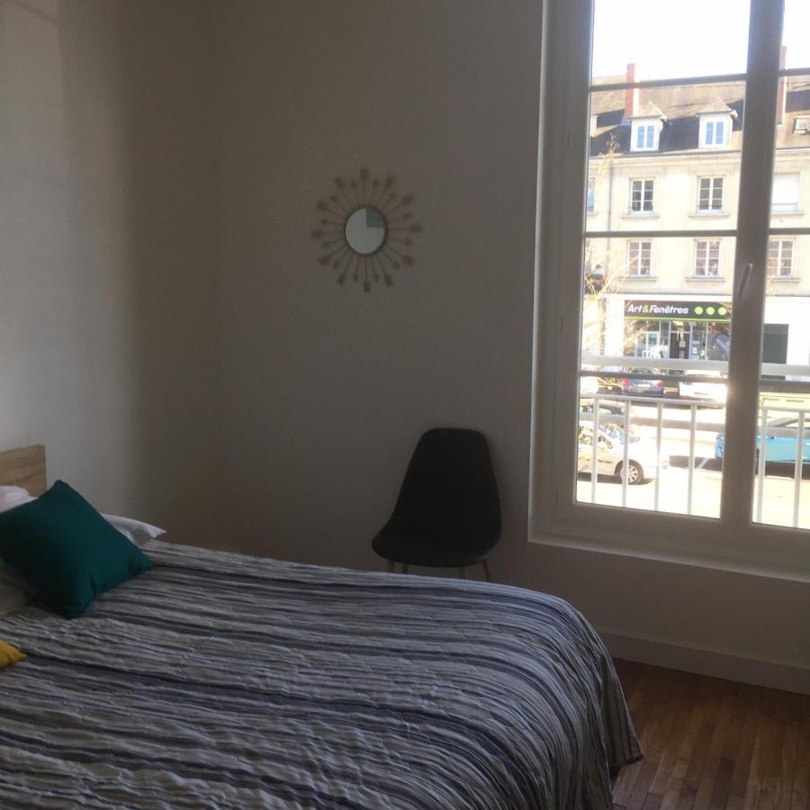 Appartement 1-6 Pers Situe Entre Les Ponts Saumur Exterior foto